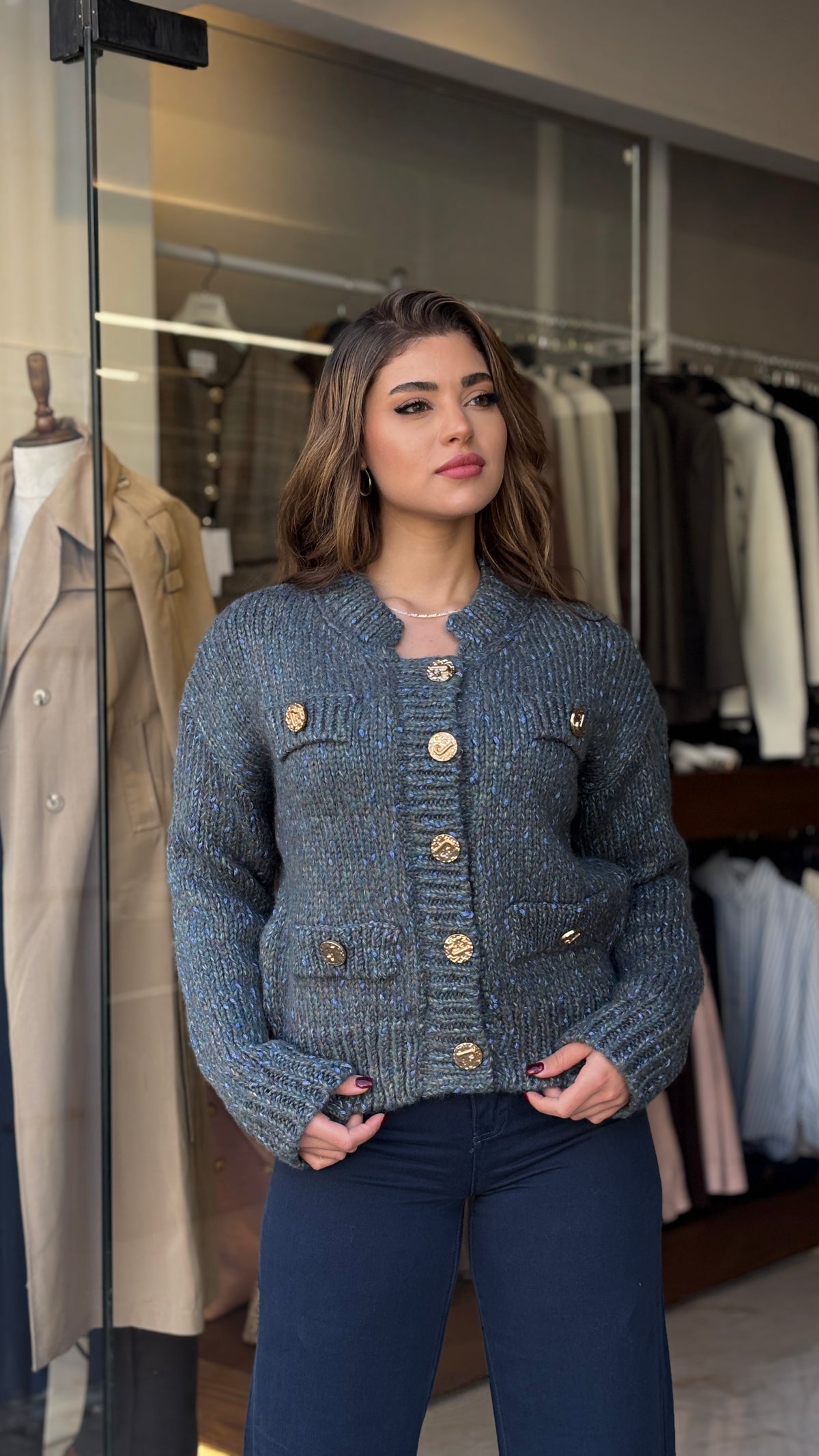 بلوزة صوف تقيلة