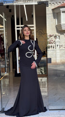 فستان اسود تقيل