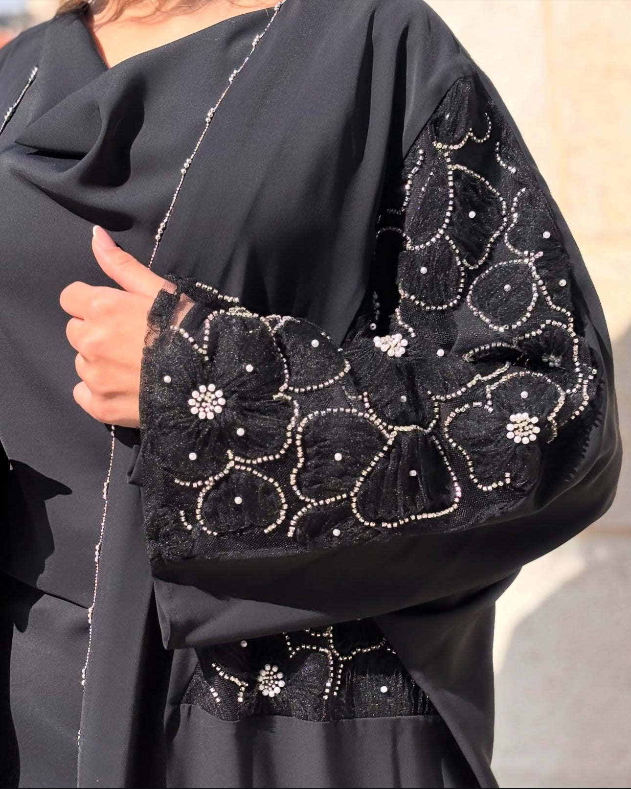 عباي اسود مفتوحة